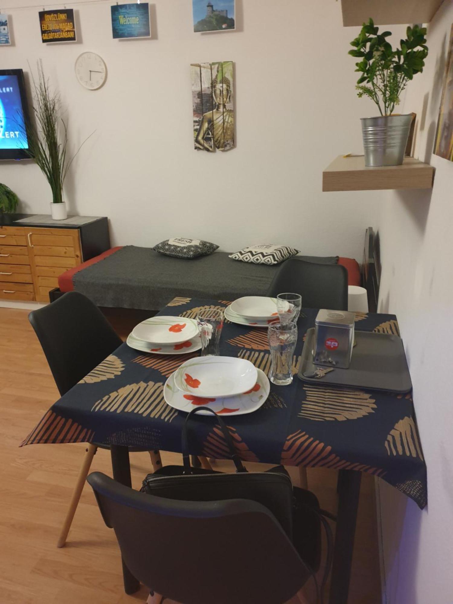 Goldapartman Salgótarján Dış mekan fotoğraf
